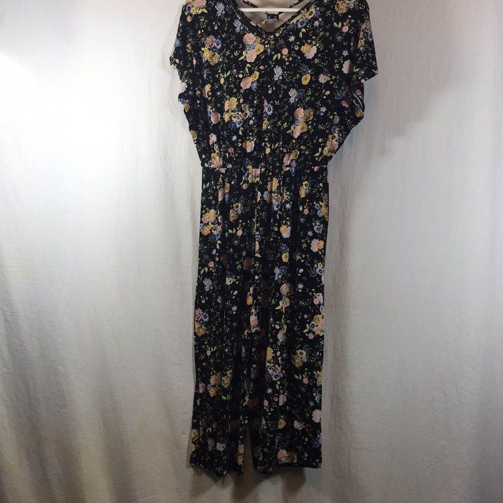 Art Class Girls  Capris Romper Size M (7/8)